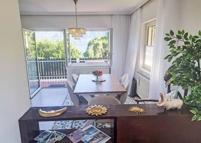 Rose By Interhome * Traunkirchen