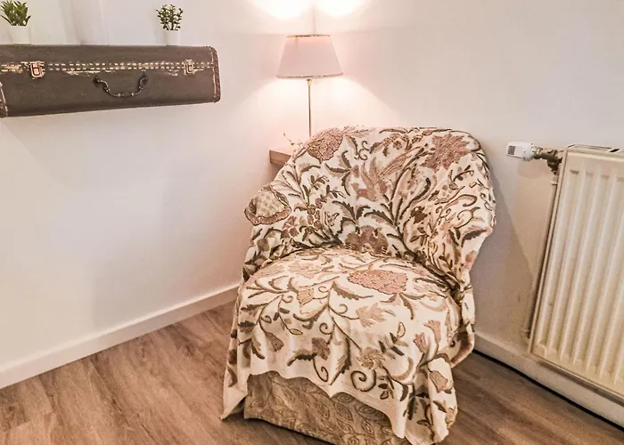 Rose By Interhome * Traunkirchen