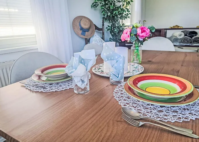 Rose By Interhome Traunkirchen